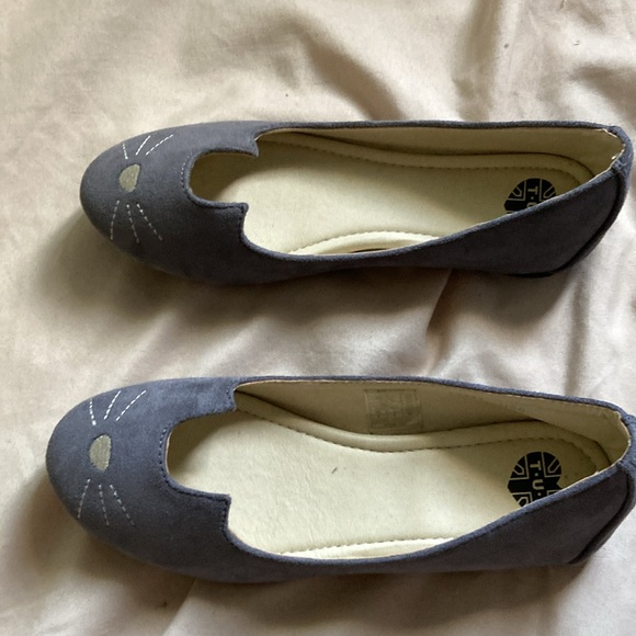 Grey Cat Flats Size 8 - Picture 3 of 8